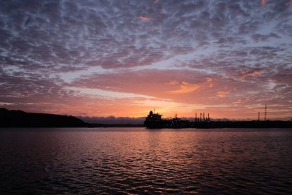 'S morgens vroeg om 6 uur in de baai van Falmouth