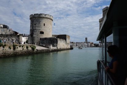Met de electrische waterbus naar La Rochelle.