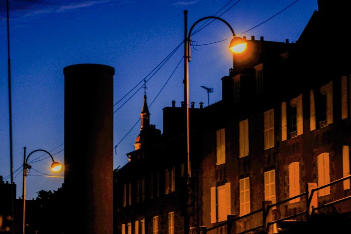 Langzaam valt de avond in Binic