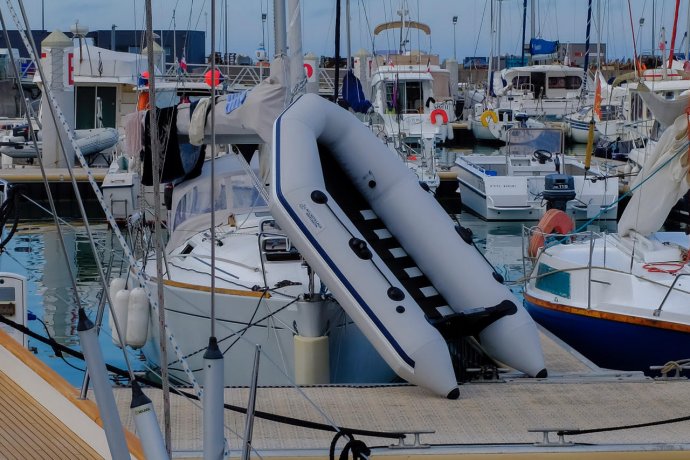 De nieuwe variant op hoe parkeer ik mijn bijboot.