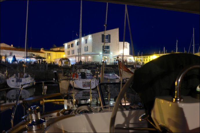 Uitzicht vanaf Pietertje2 op de binnenstad van Saint Martin
