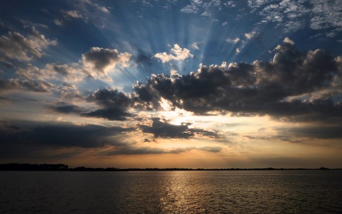Zonsopgang bij vertrek La Trinité sur Mer