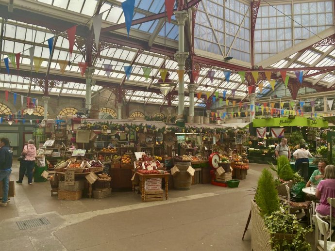 De bijzondere markthal van Saint Helier.