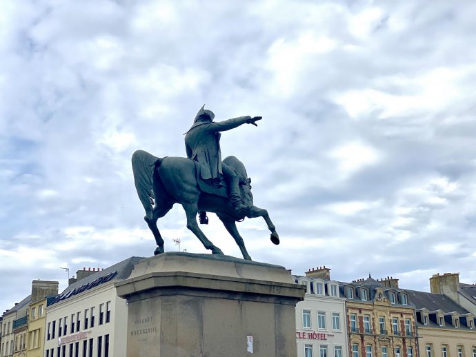 Onder het toeziend oog van Napoleon Bonaparte.